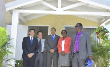 PM Holness Calls for Political Unity in Reducing Bureaucratic Culture