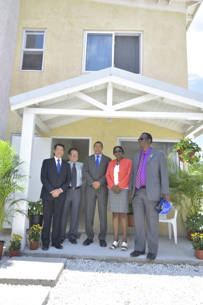 PM Holness Calls for Political Unity in Reducing Bureaucratic Culture