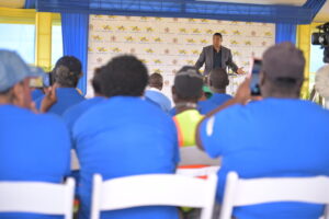 Prime Minister Encourages Greater Awareness to Climate Change and Other Global Issues and Their Connection to Local Challenges