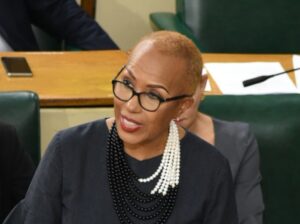 Government to Move Forward with Pay-for-Performance System to Boost Public Sector Efficiency