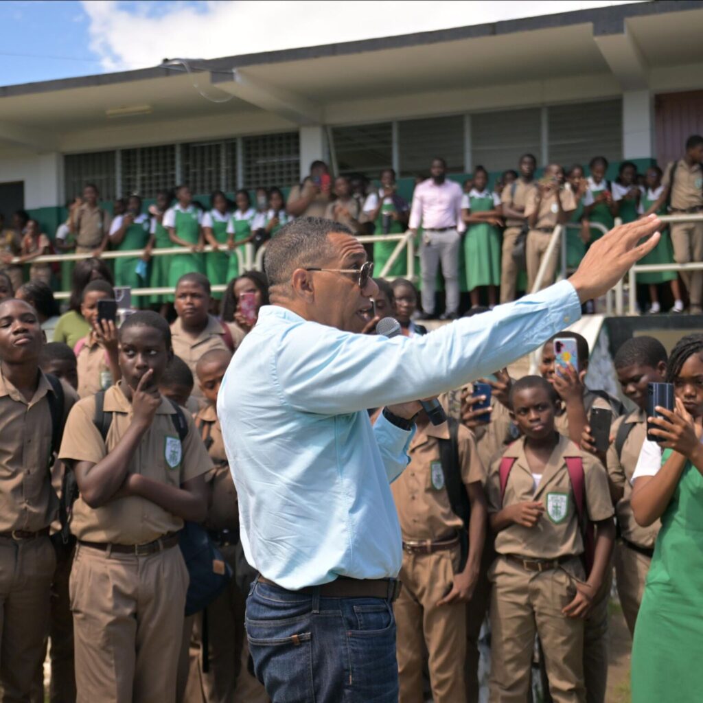 Free School Bus Service to Benefit Rural Students in St. Thomas